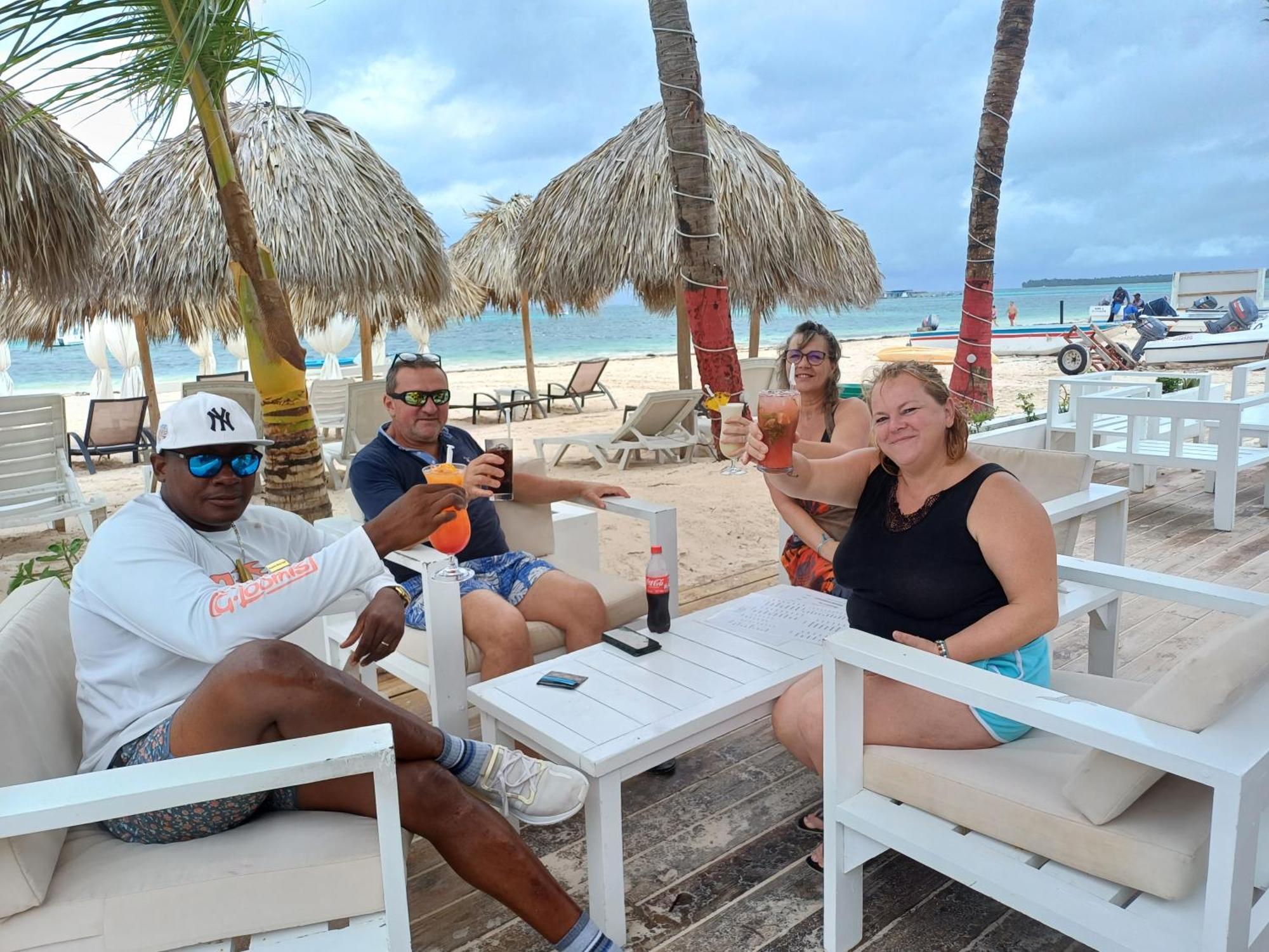 Rolando Share Apart Punta Cana Eksteriør bilde